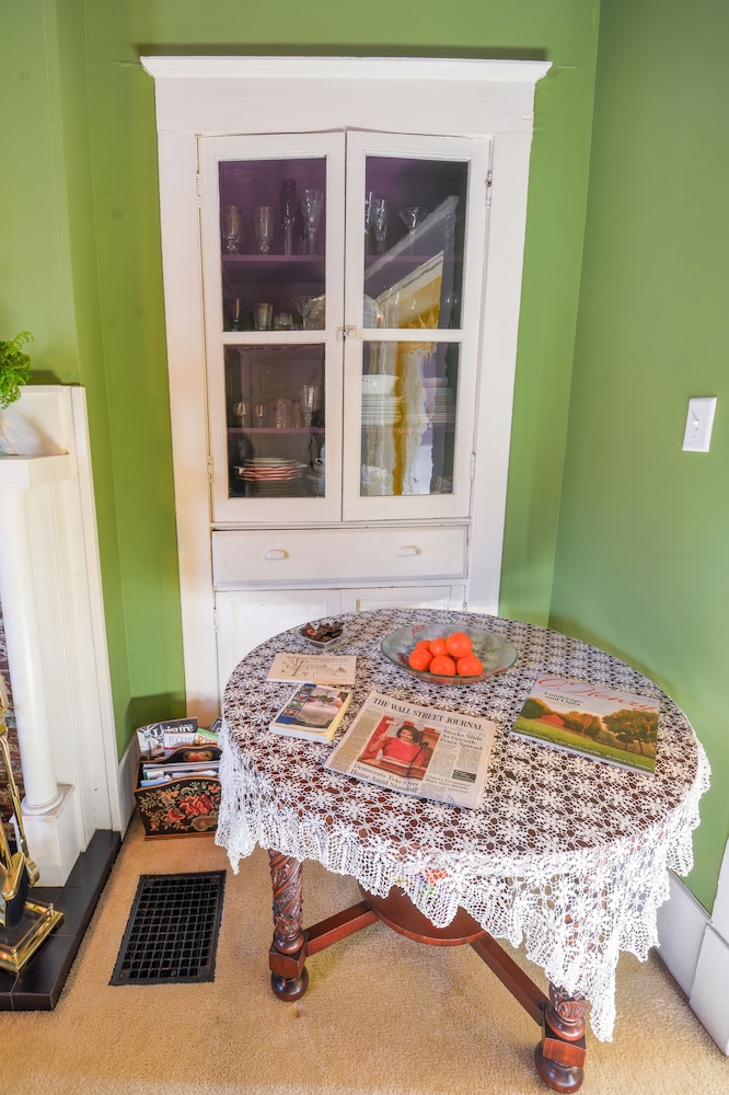 The Dailey Renewal Retreat Bed & Breakfast photo2