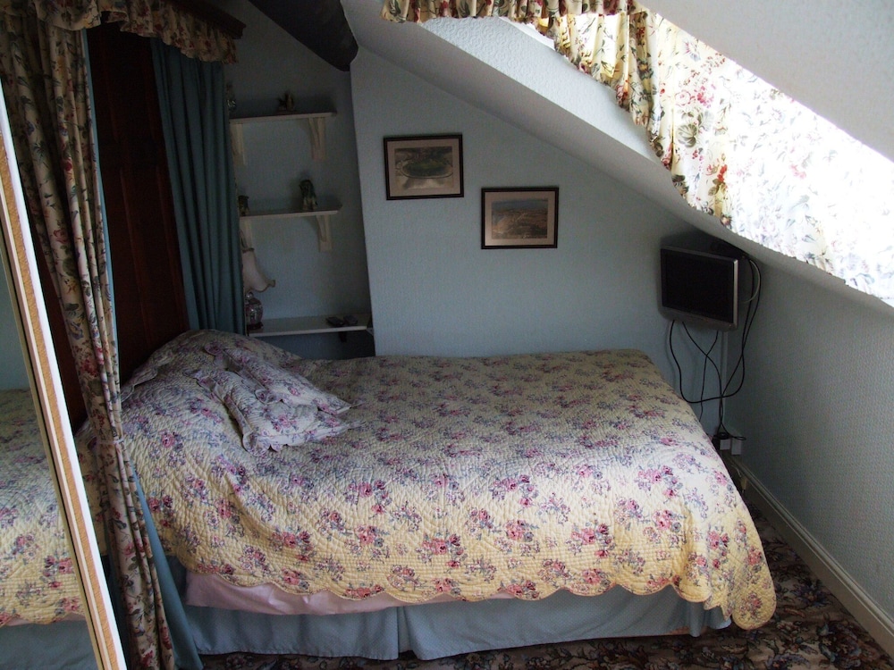 Tall Storeys 30/50
