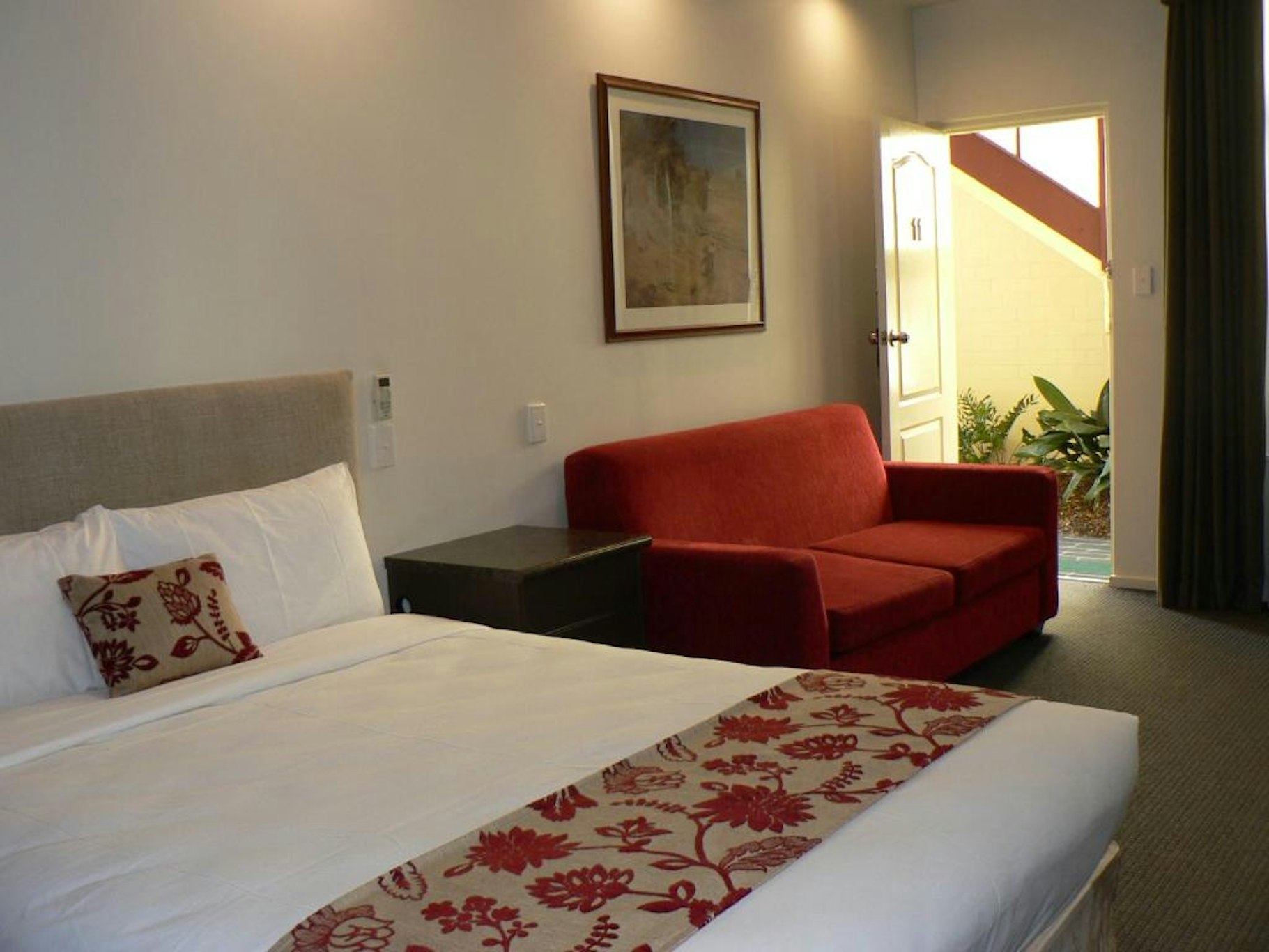 Prince of Wales Motor Inn 18/64