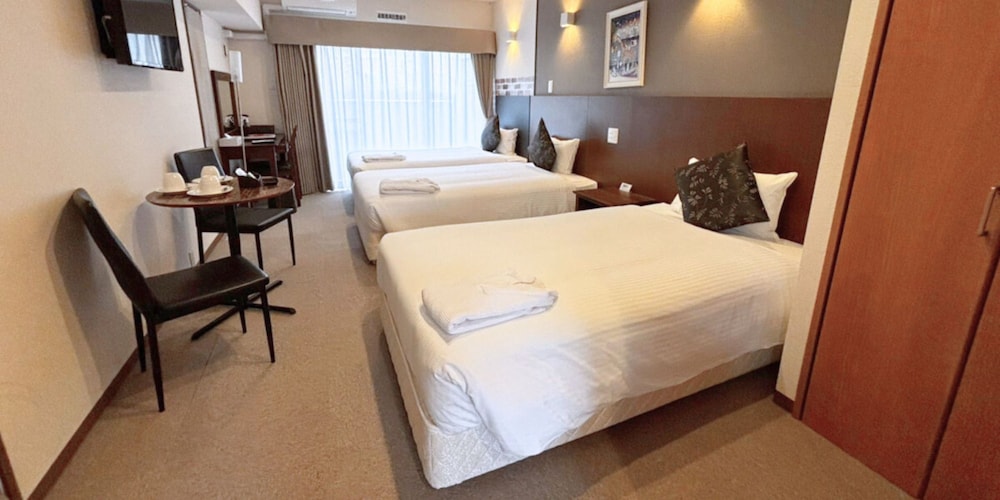 Condominium, Triple, 3 Beds