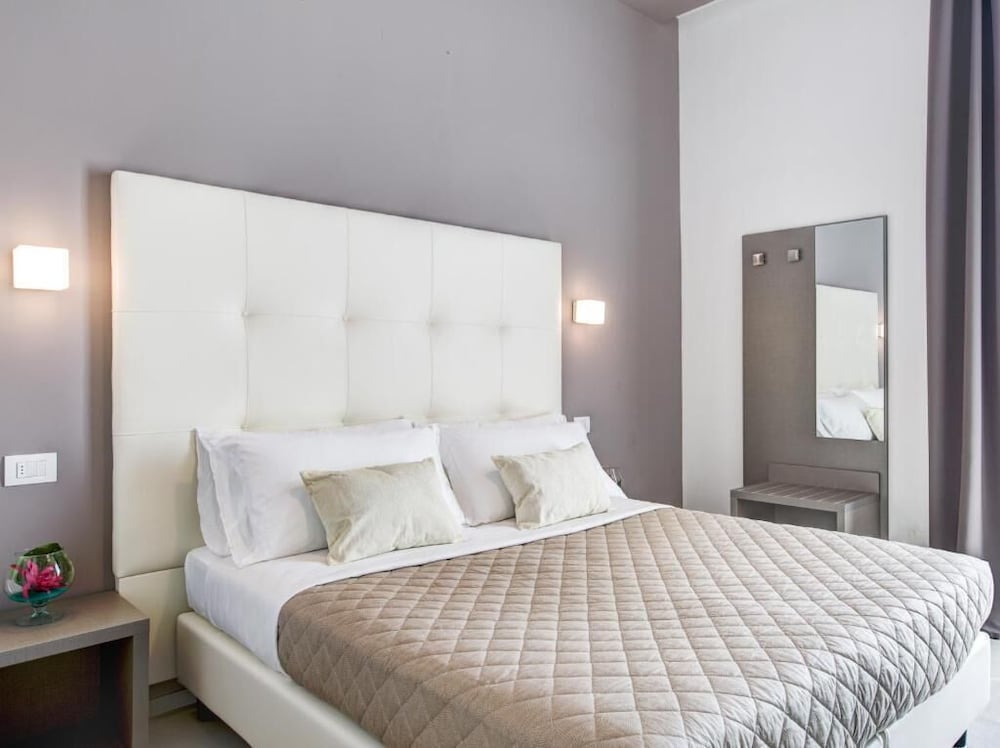 STANDARD, DOUBLE OR TWIN BED