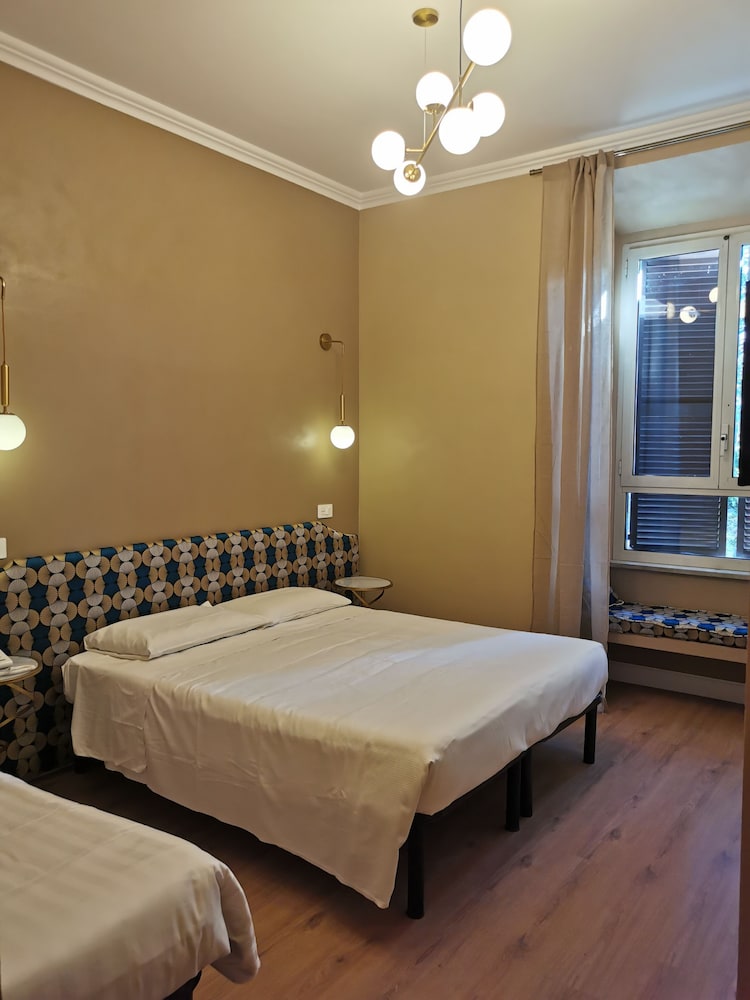 Hotel Fiori 12/59