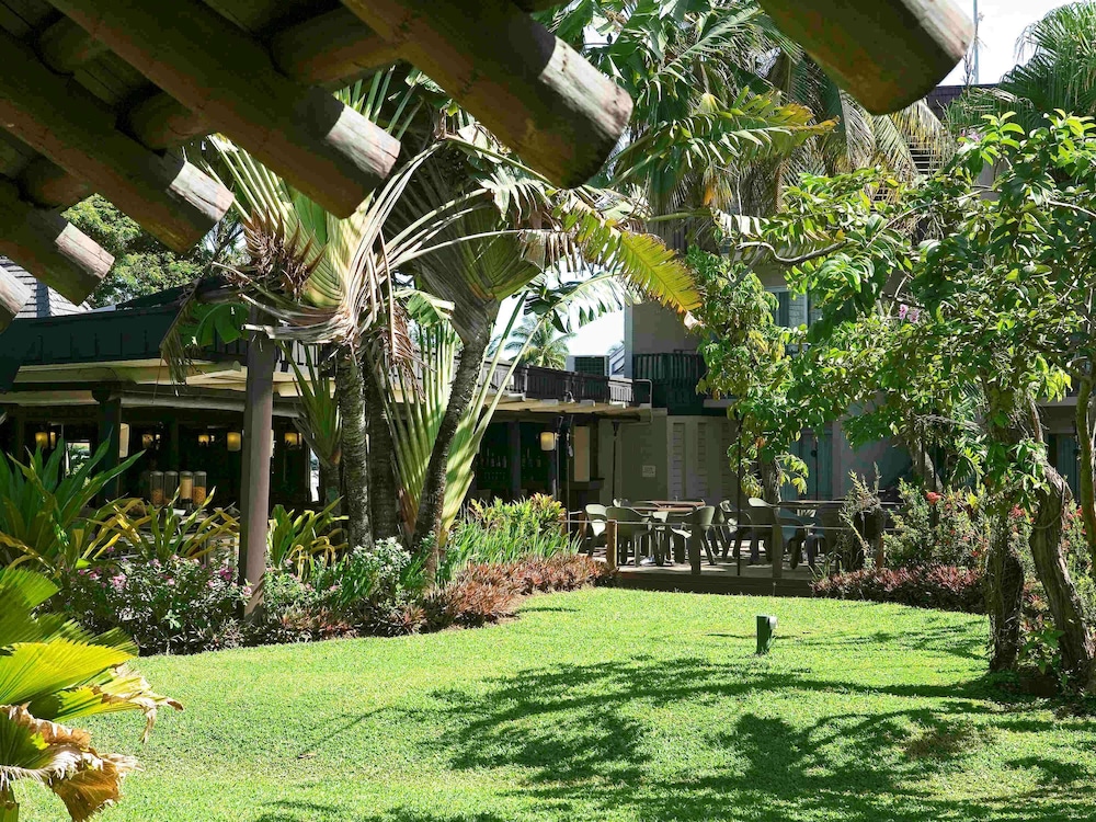 Mercure Nadi 41/48