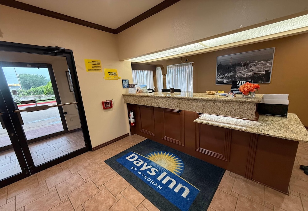 Days Inn by Wyndham Navasota 7/60