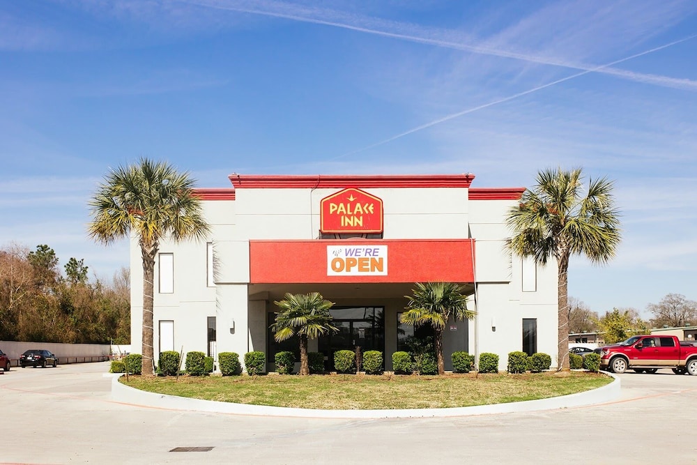 Econo Lodge Inn & Suites Channelview - Houston East 2/37