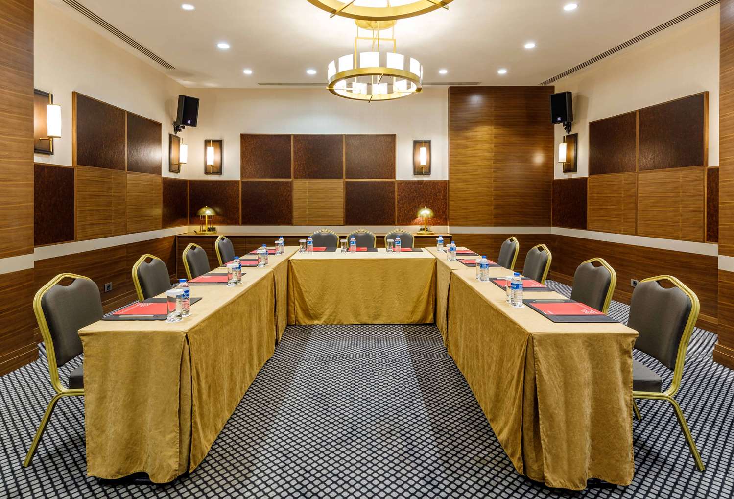 Ramada By Wyndham Istanbul Golden Horn 8/58