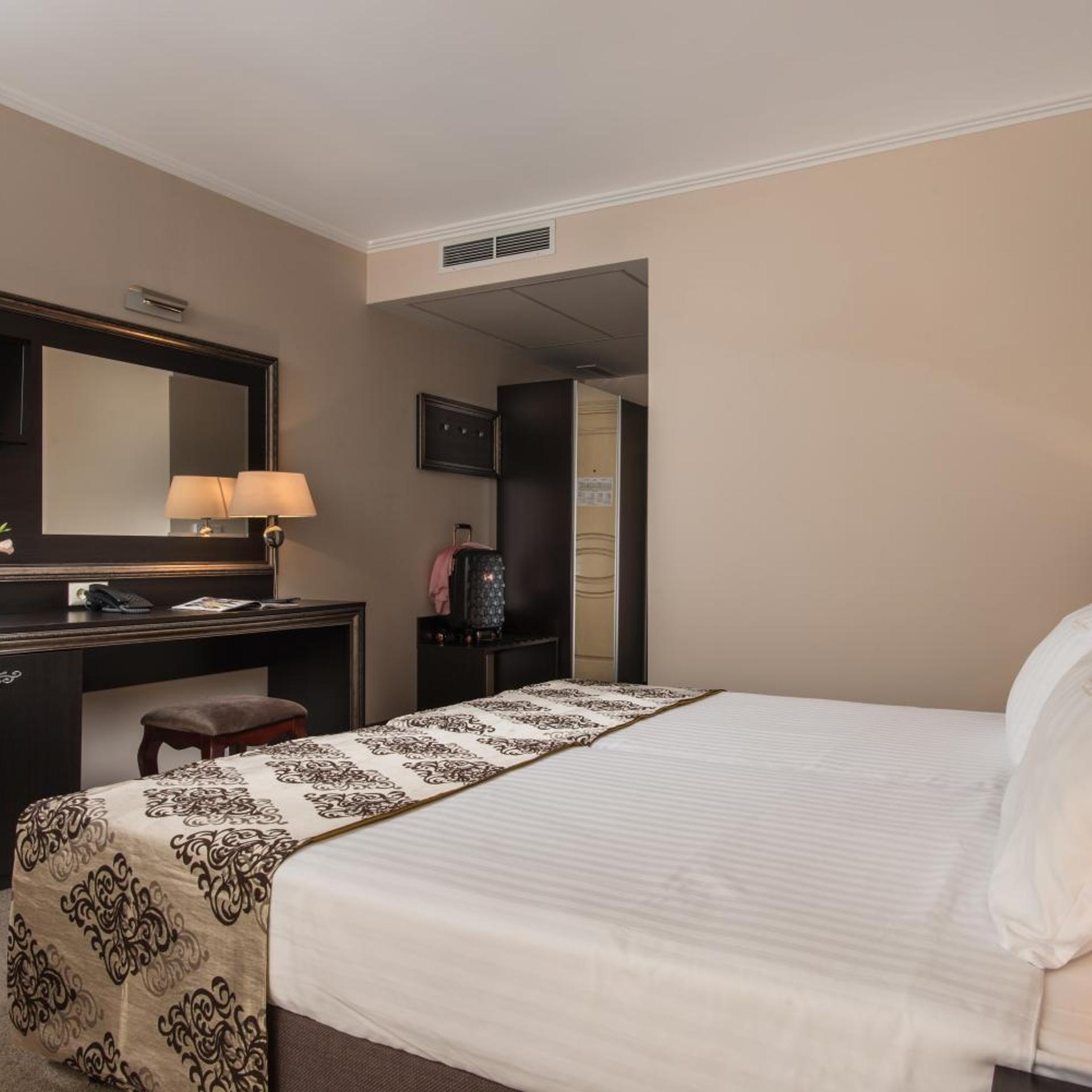 Room, Double Bed, No Balcony، Hotel & Spa Diamant Residence 3/5