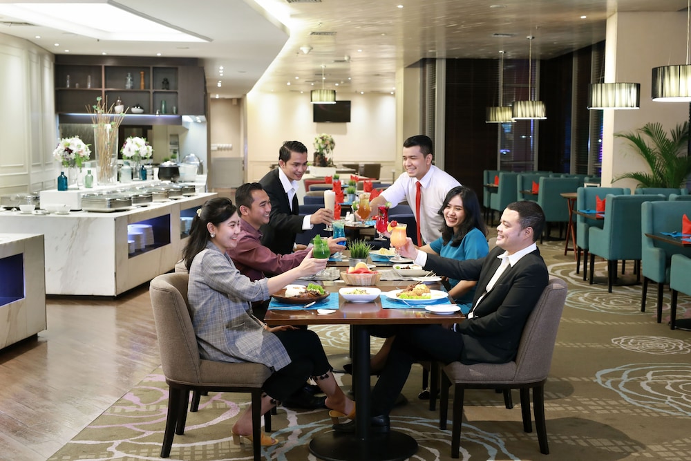 Swiss-Belhotel Airport Jakarta 38/42