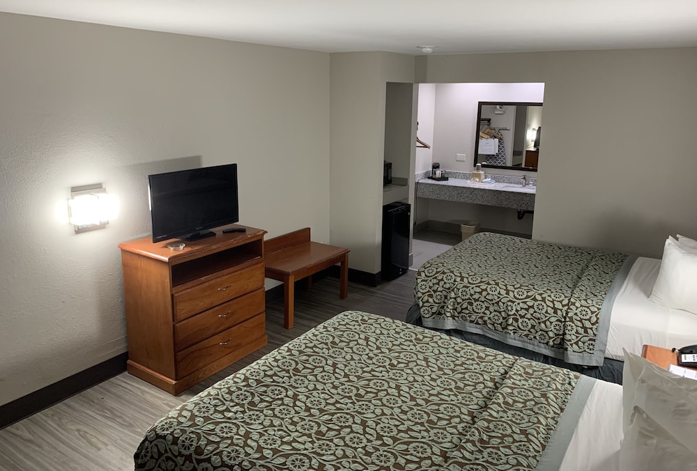 Days Inn by Wyndham Ruston LA 7/20