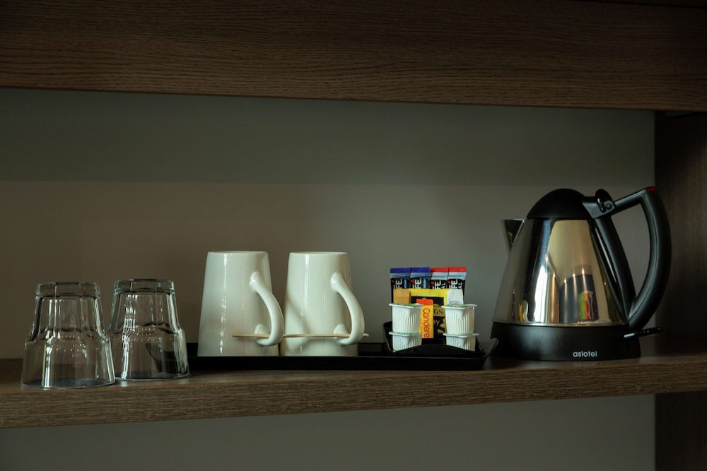 Hampton by Hilton Hamilton Park 24/49
