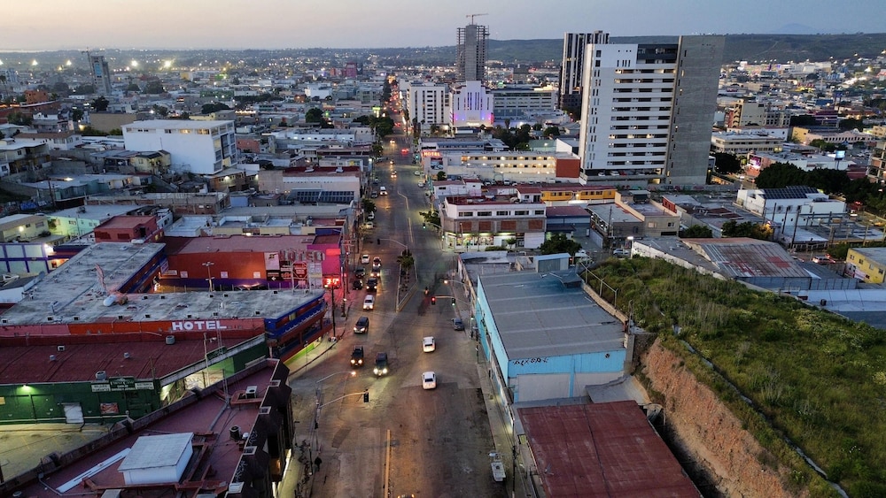 Hotel Plaza Hermosa 50/55