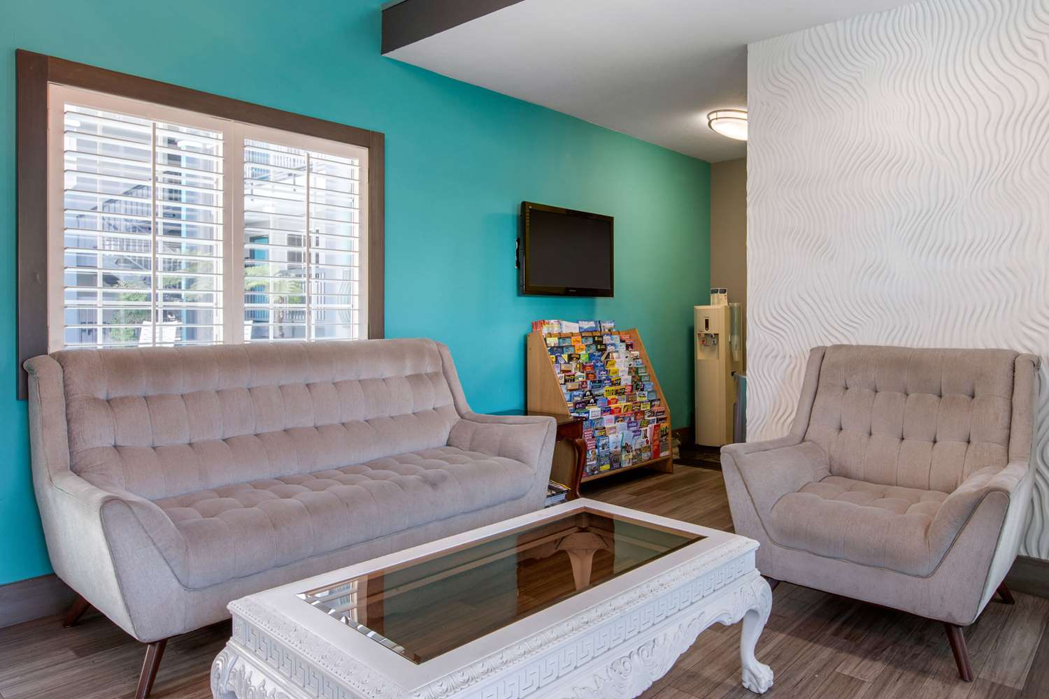Quality Inn Near Hollywood Walk Of Fame 3/6