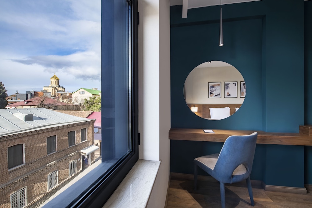 Clocks Hotel Tbilisi photo4