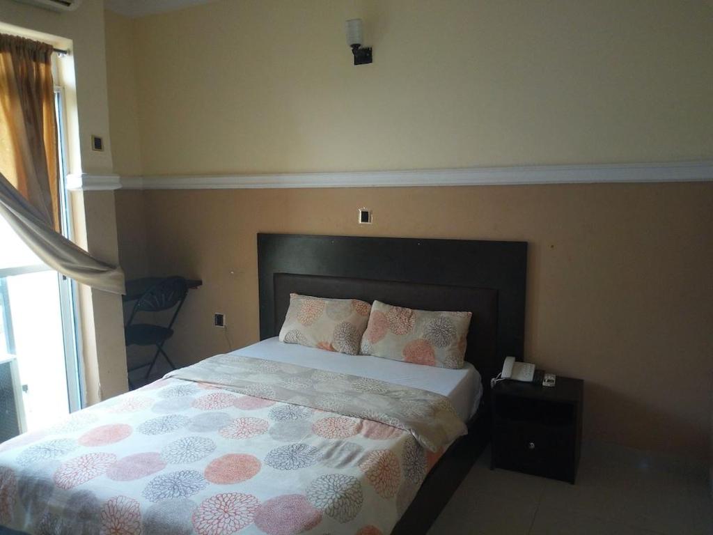 Modroy Hotel And Suites 5/14