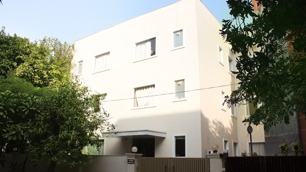Ess Kay Ess Villa I 2/41
