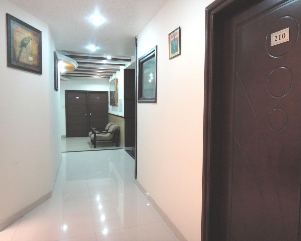 Hotel Orbit 34 21/37