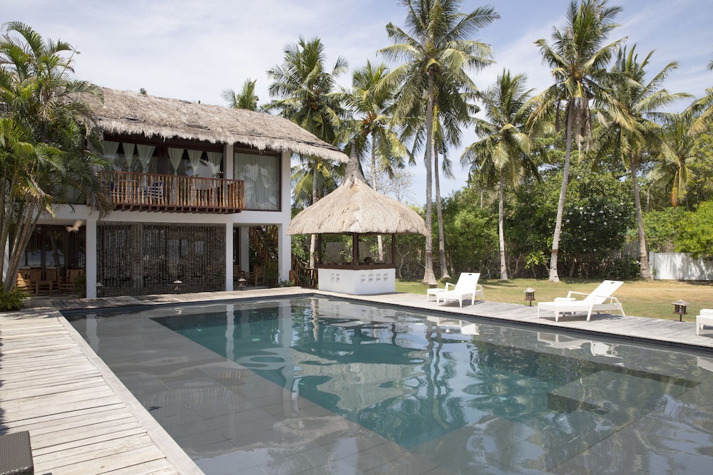Ananyana Beach Resort 3/70