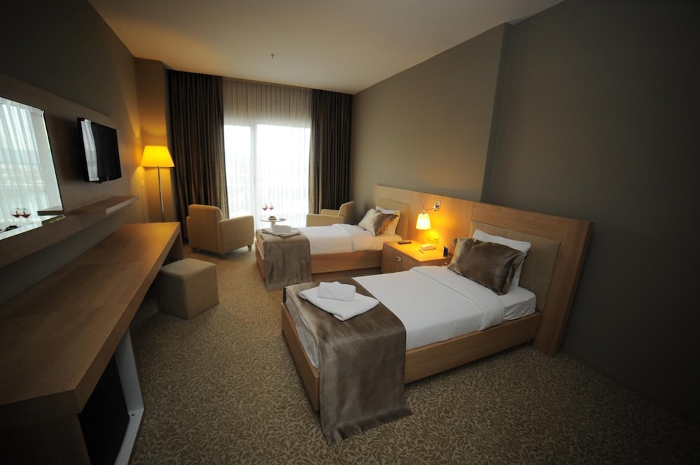 Ataol Can Termal Otel & Spa 16/48