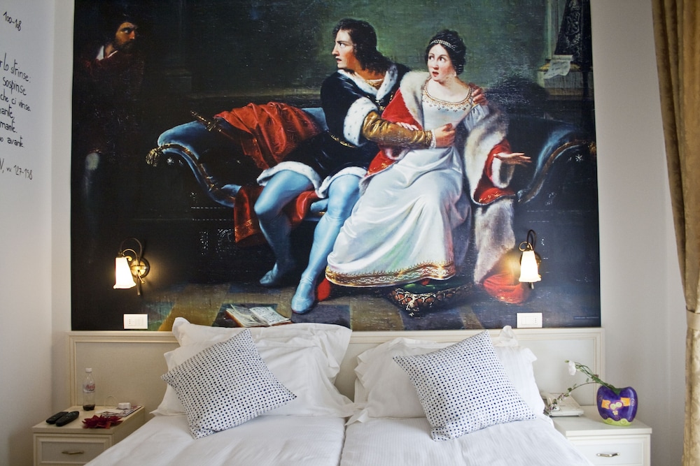 Hotel Sovrana 7/50