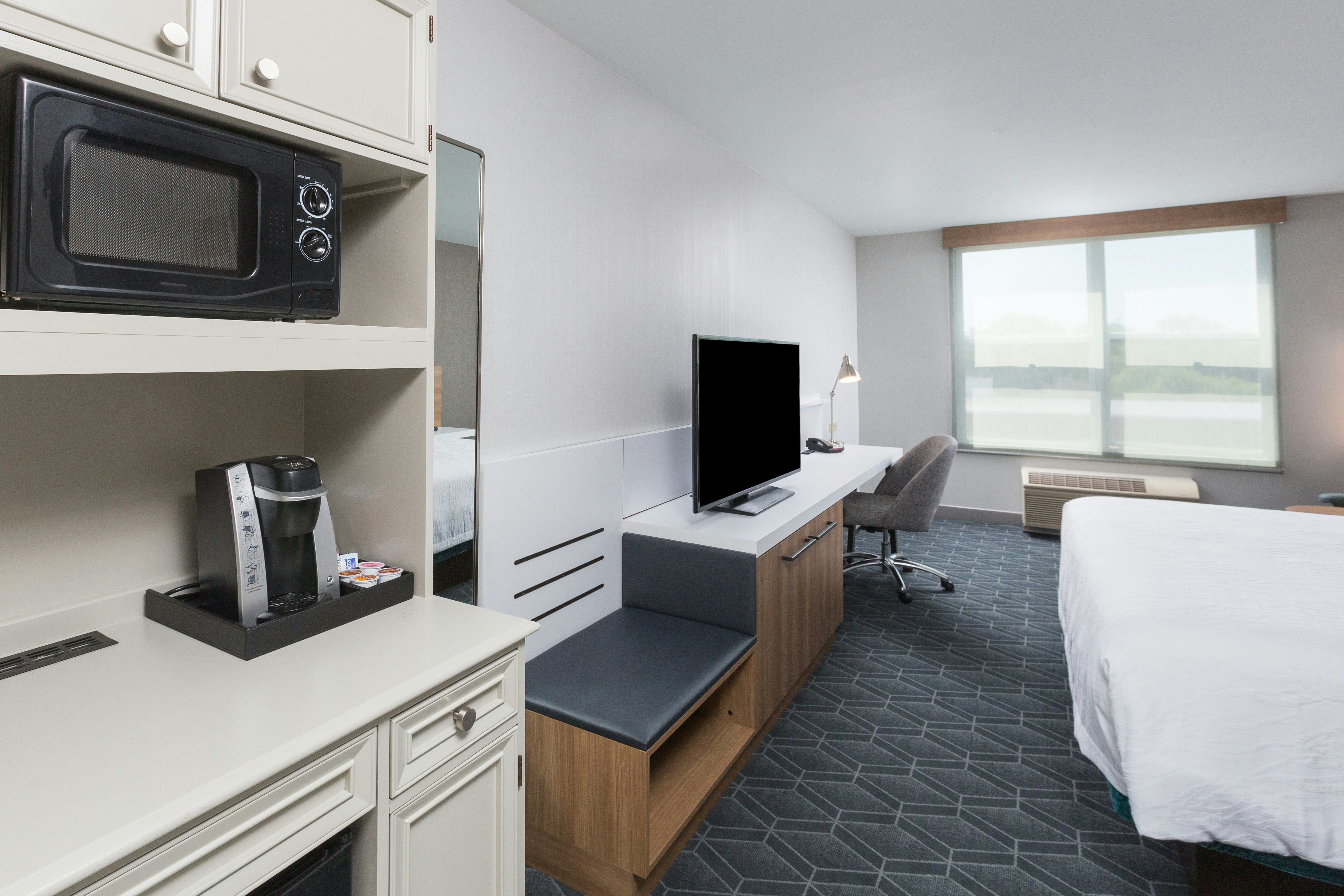 غرفة بسرير كينج، Hilton Garden Inn Oakland/ San Leandro 2/4