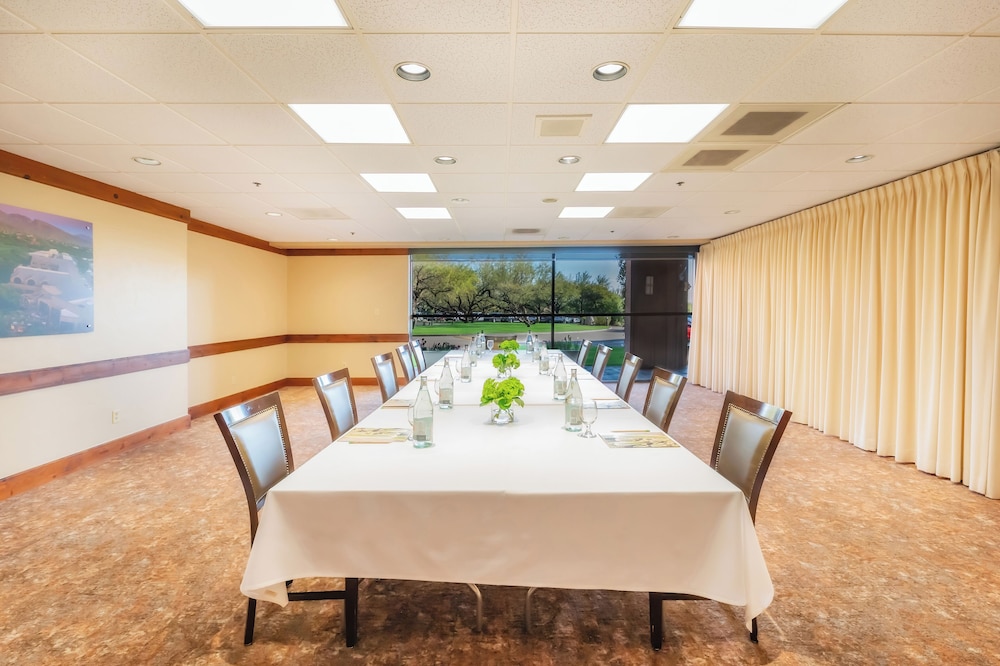 Ventana Canyon Club and Lodge 43/53