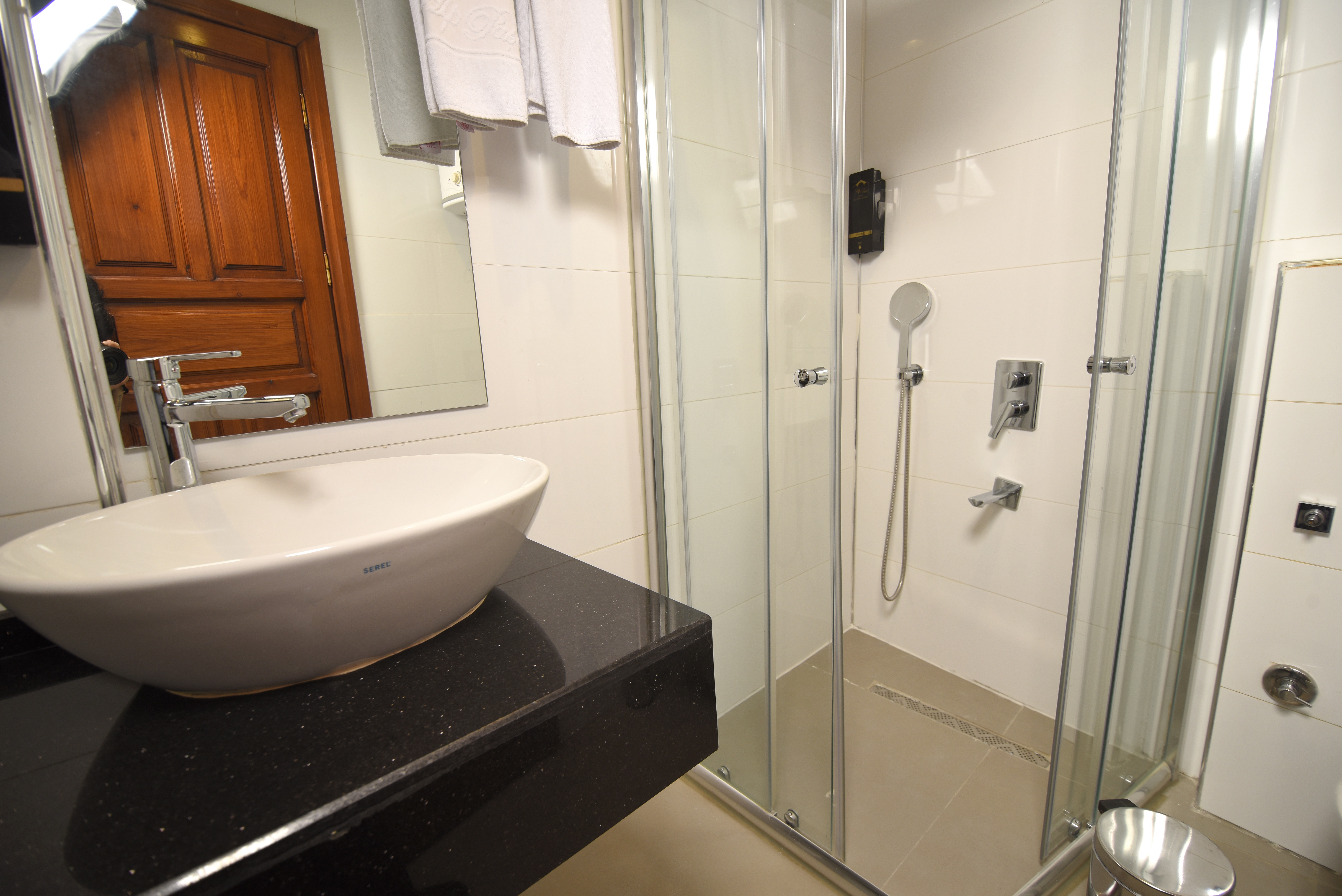 Fiore Garden Suites 48/50