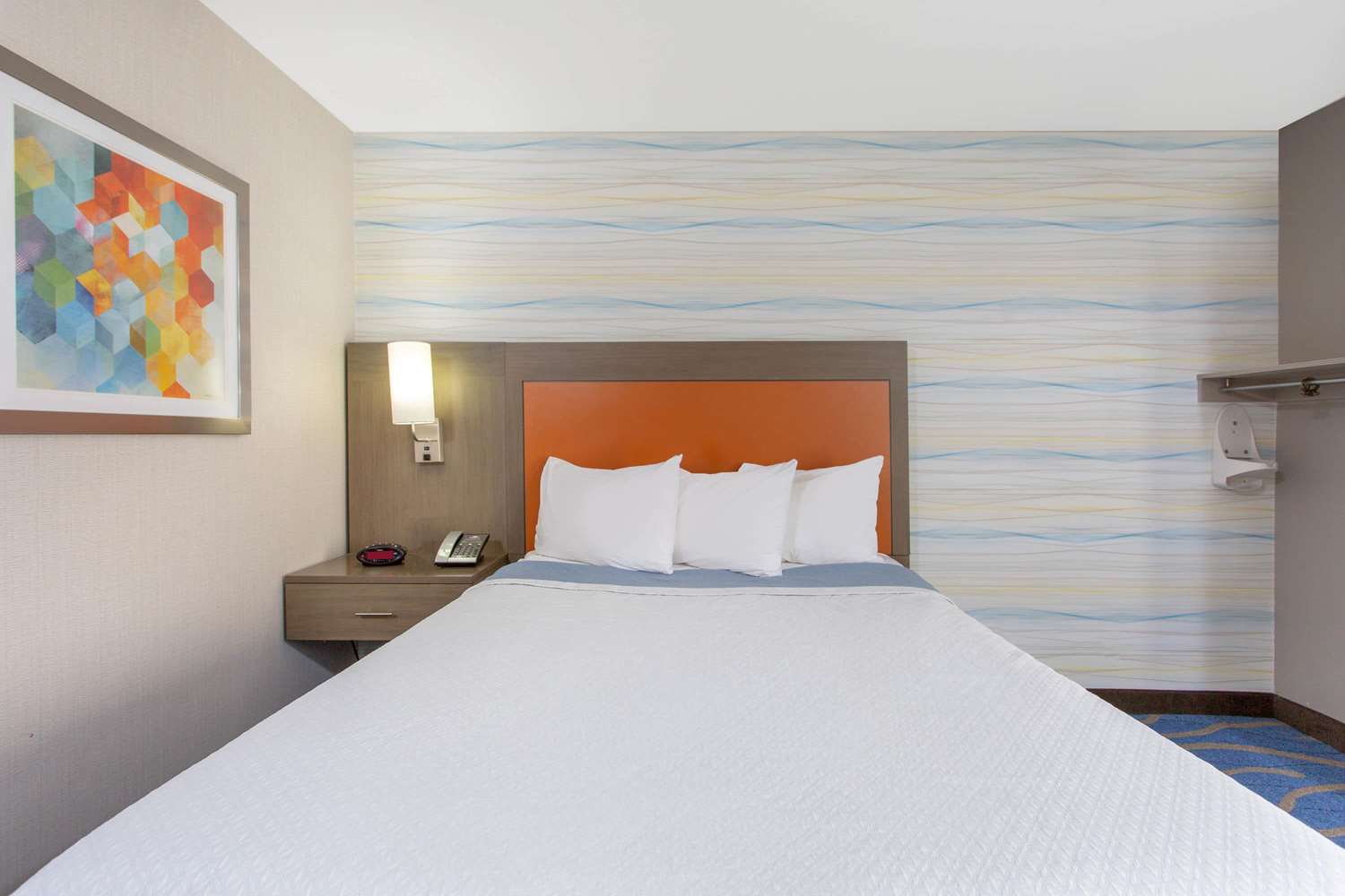Days Inn by Wyndham Lanham Washington DC 10/40