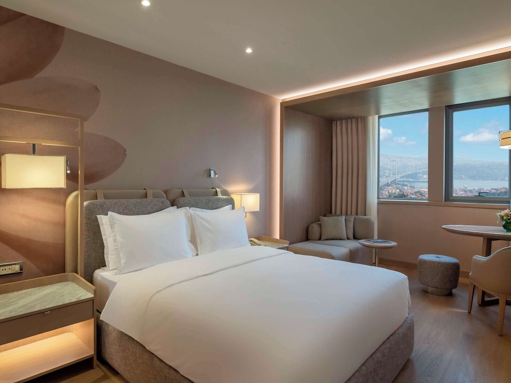 DELUXE, DOUBLE BED