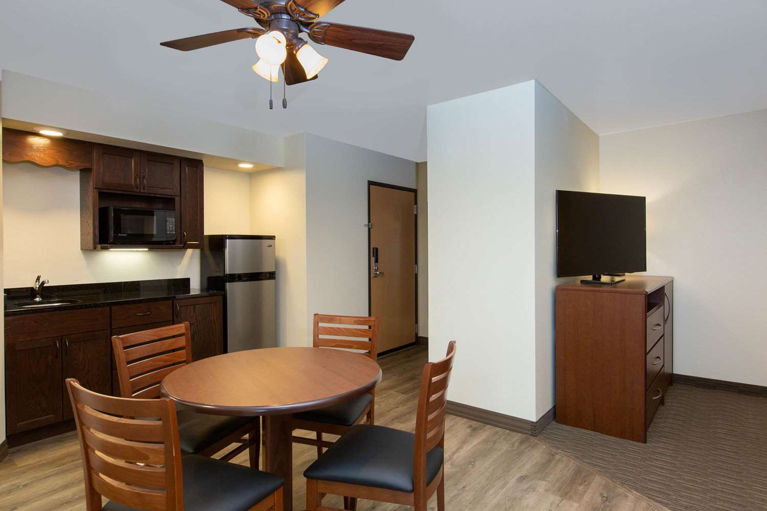Americinn By Wyndham Merrill 21/30
