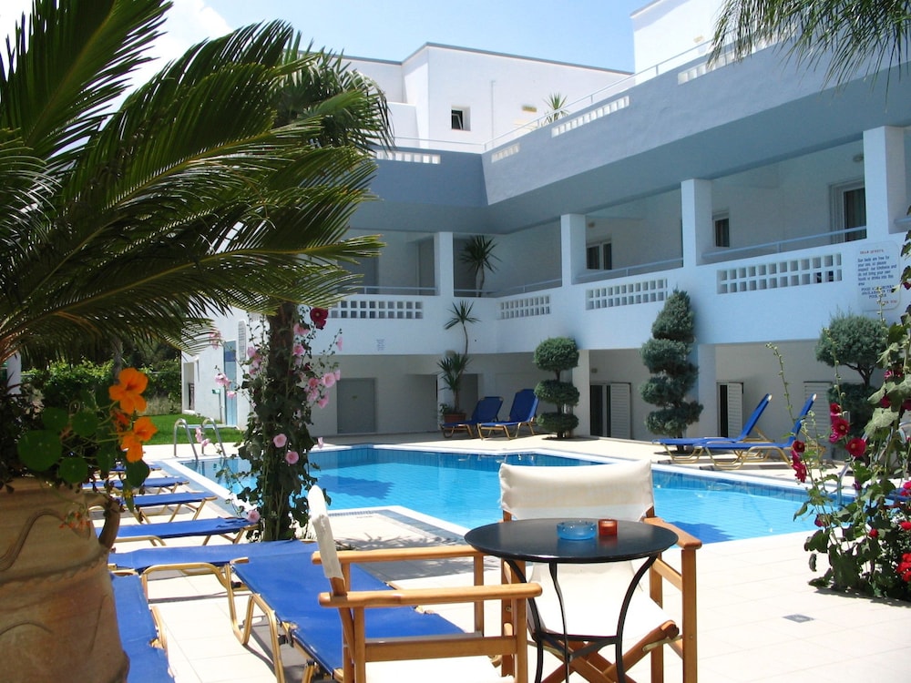 Emerald Studios Malia 23/23