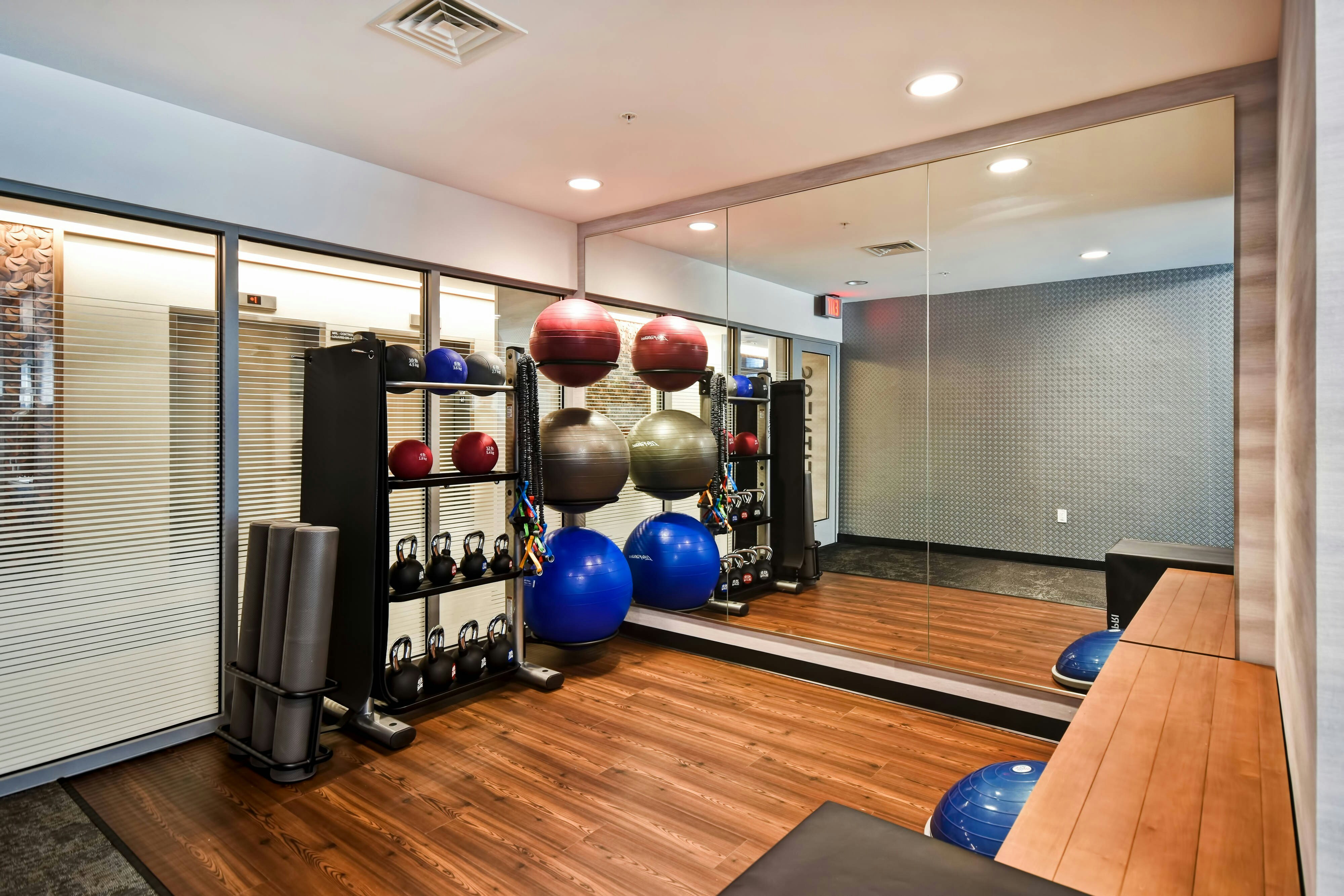 Fairfield Inn & Suites By Marriott Plymouth 37/54
