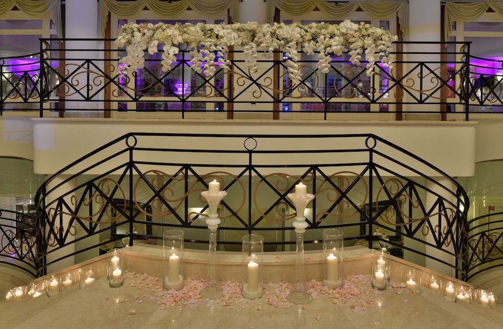 Savoy Beach Hotel 9/50