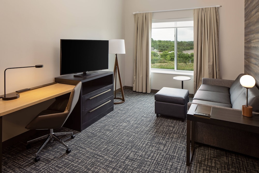Residence Inn by Marriott Detroit Farmington Hills 41/45