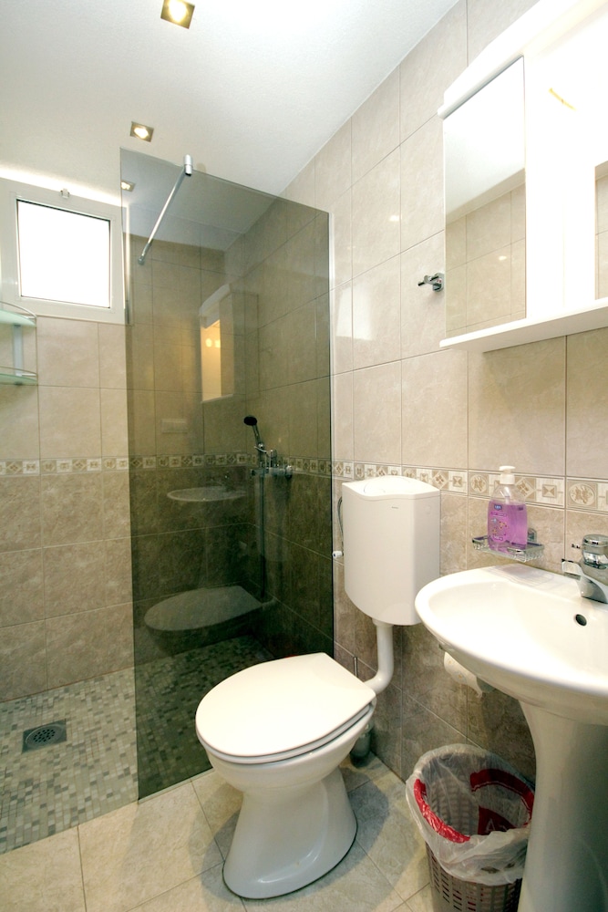 Apartments Kojic 69/75