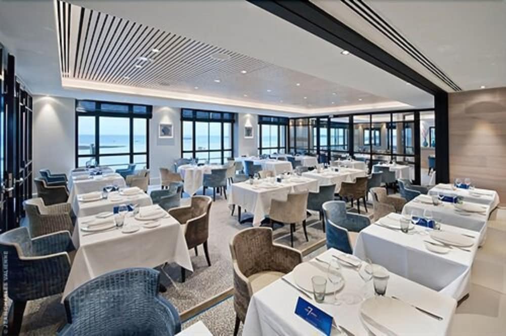 restaurant-cafeteria