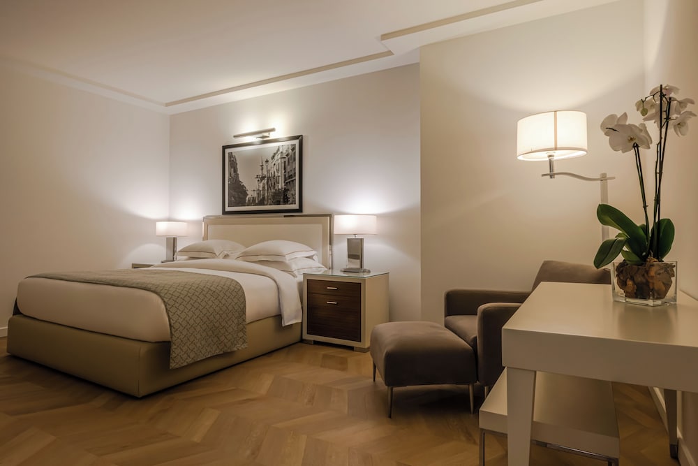 Deluxe, Suite, King Bed