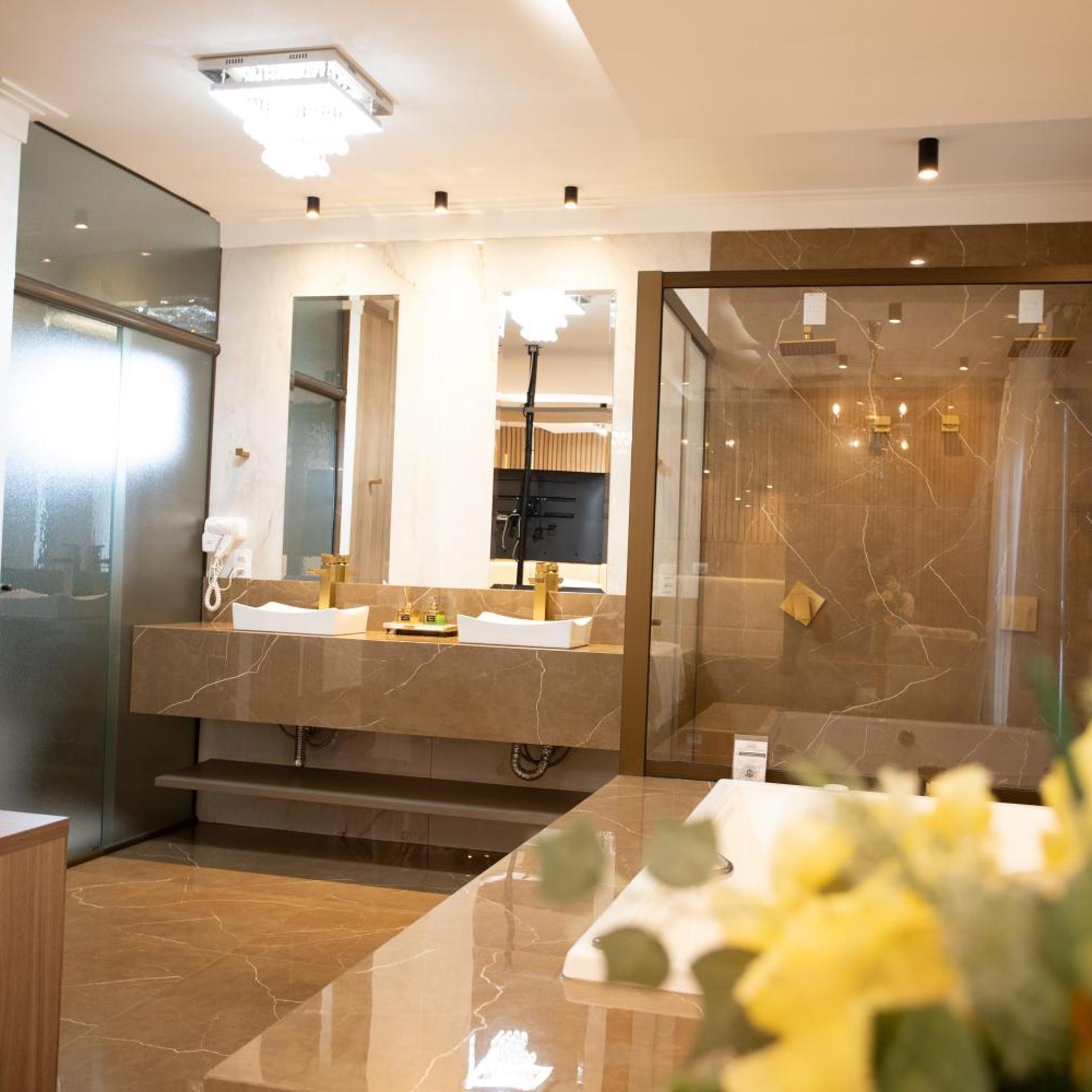 Ellus Hotel 26/50