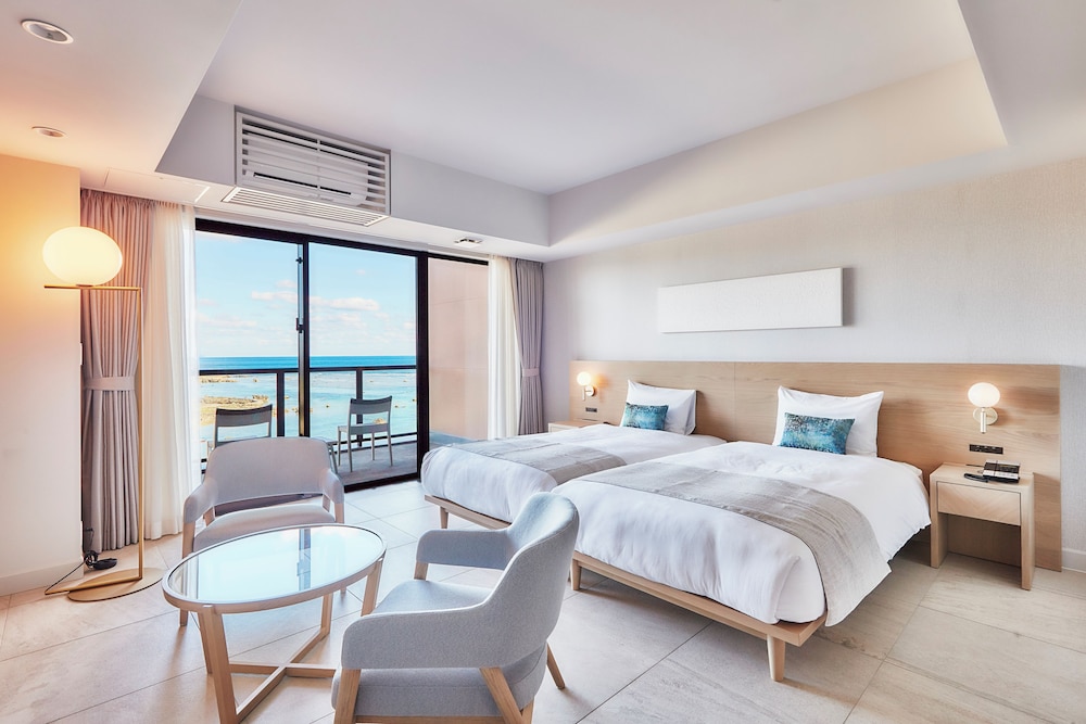 Deluxe, Twin Beds, Ocean View