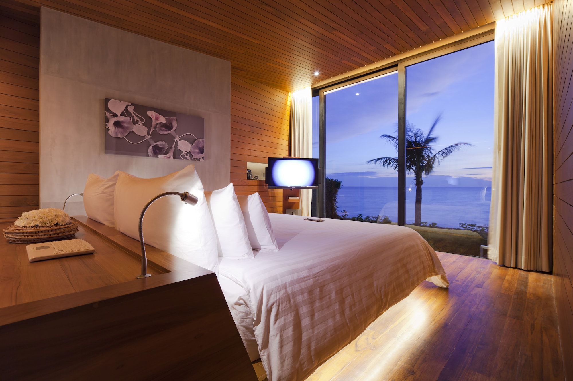 Beachfront Pool Villa