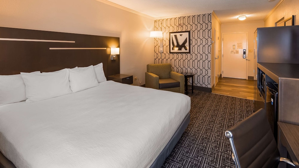 Best Western Plus Morristown Conference Center 12/45