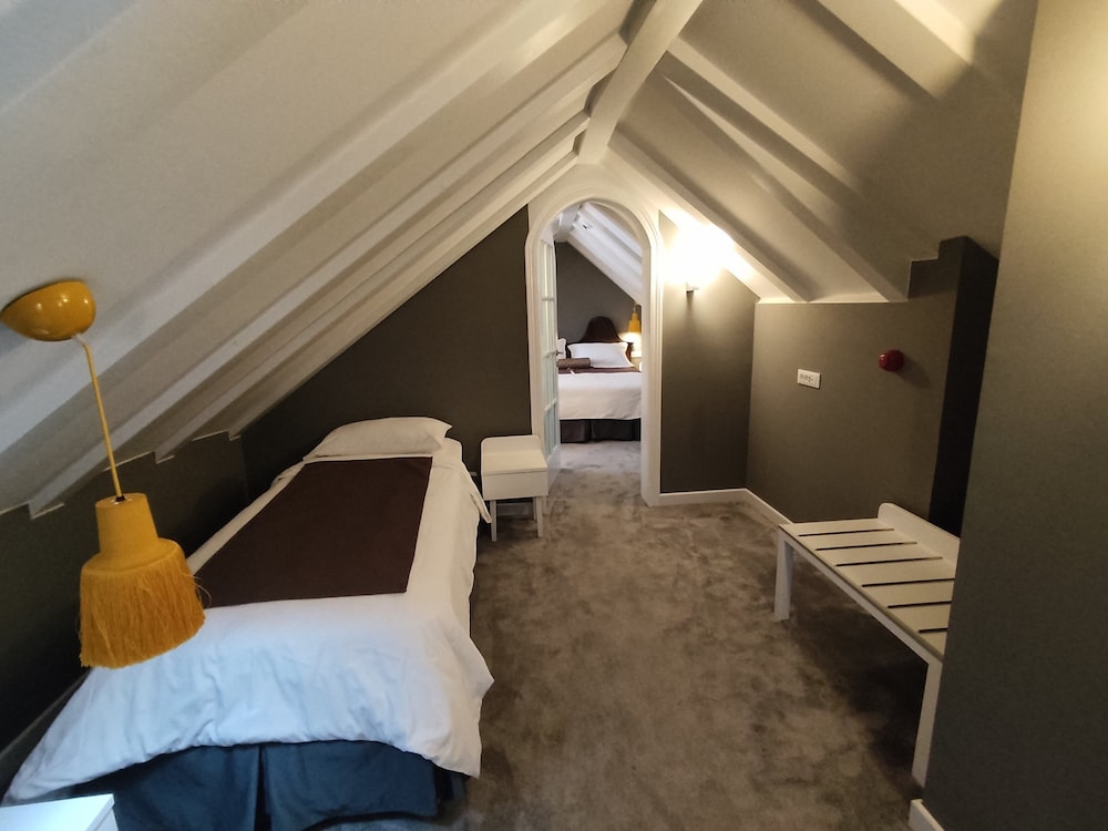 Superior, Twin Beds, 2 King Beds 4/7