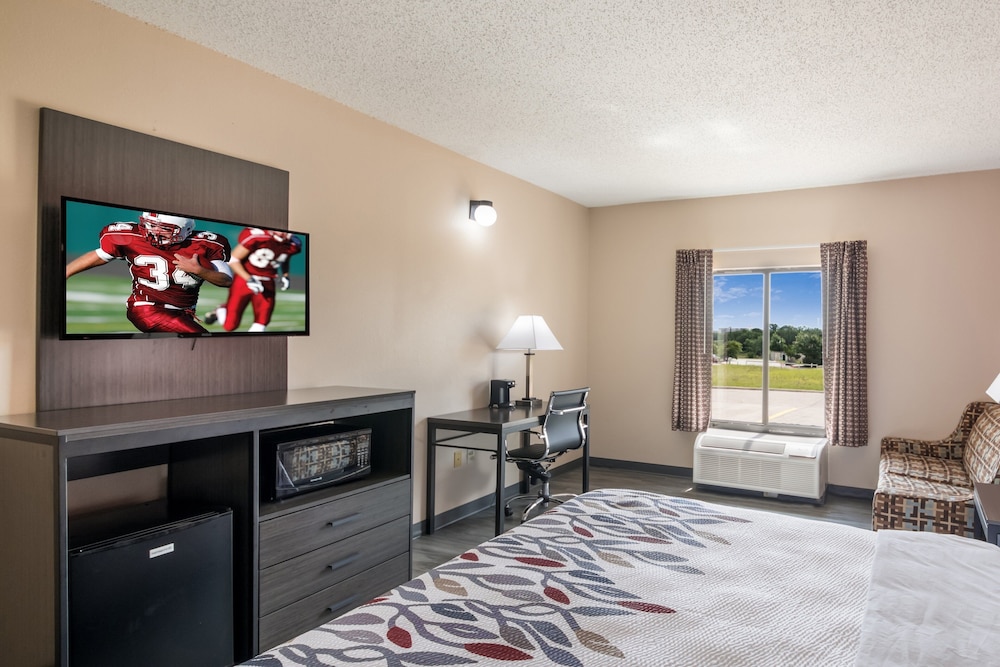 Red Roof Inn & Suites Austin East - Manor 19/22