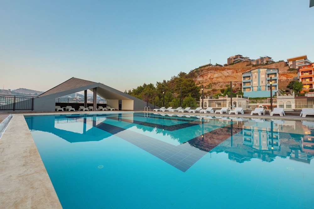 Algora Halal Hotel and Spa 43/50
