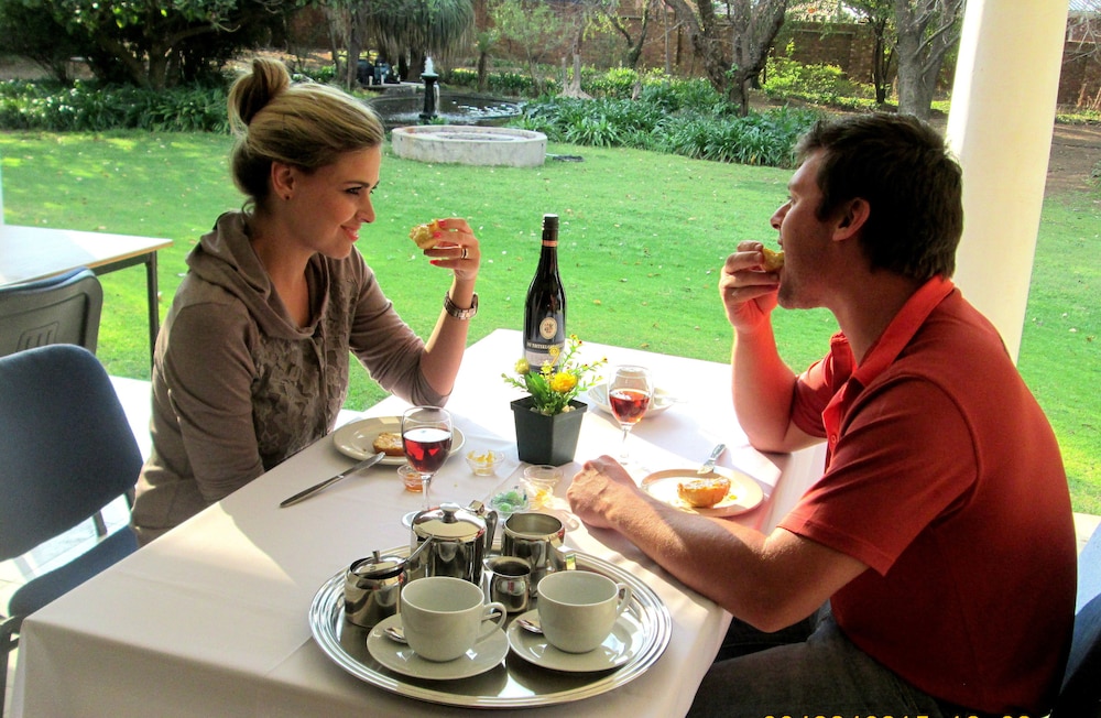 OR Tambo Guest House 34/49