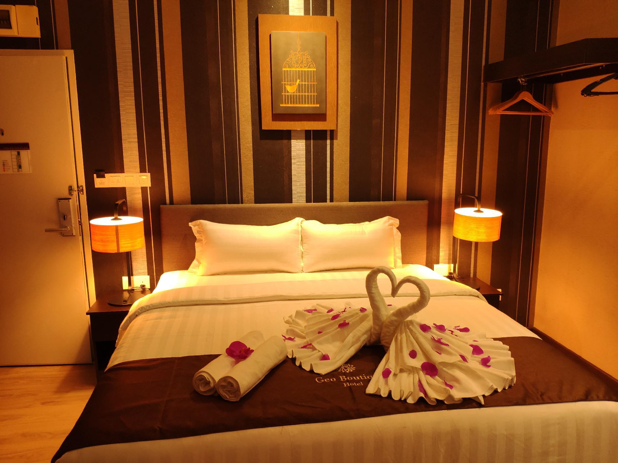 Superior, Queen Bed, GEO BOUTIQUE HOTEL 2/3