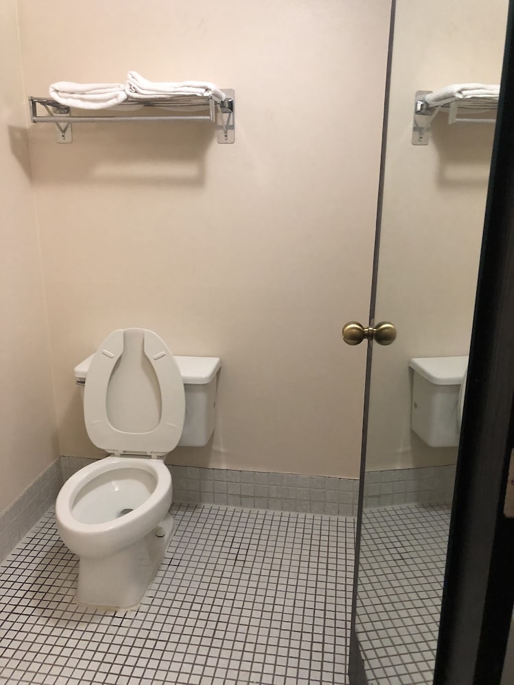 Araamda Inn Norcross 69/72