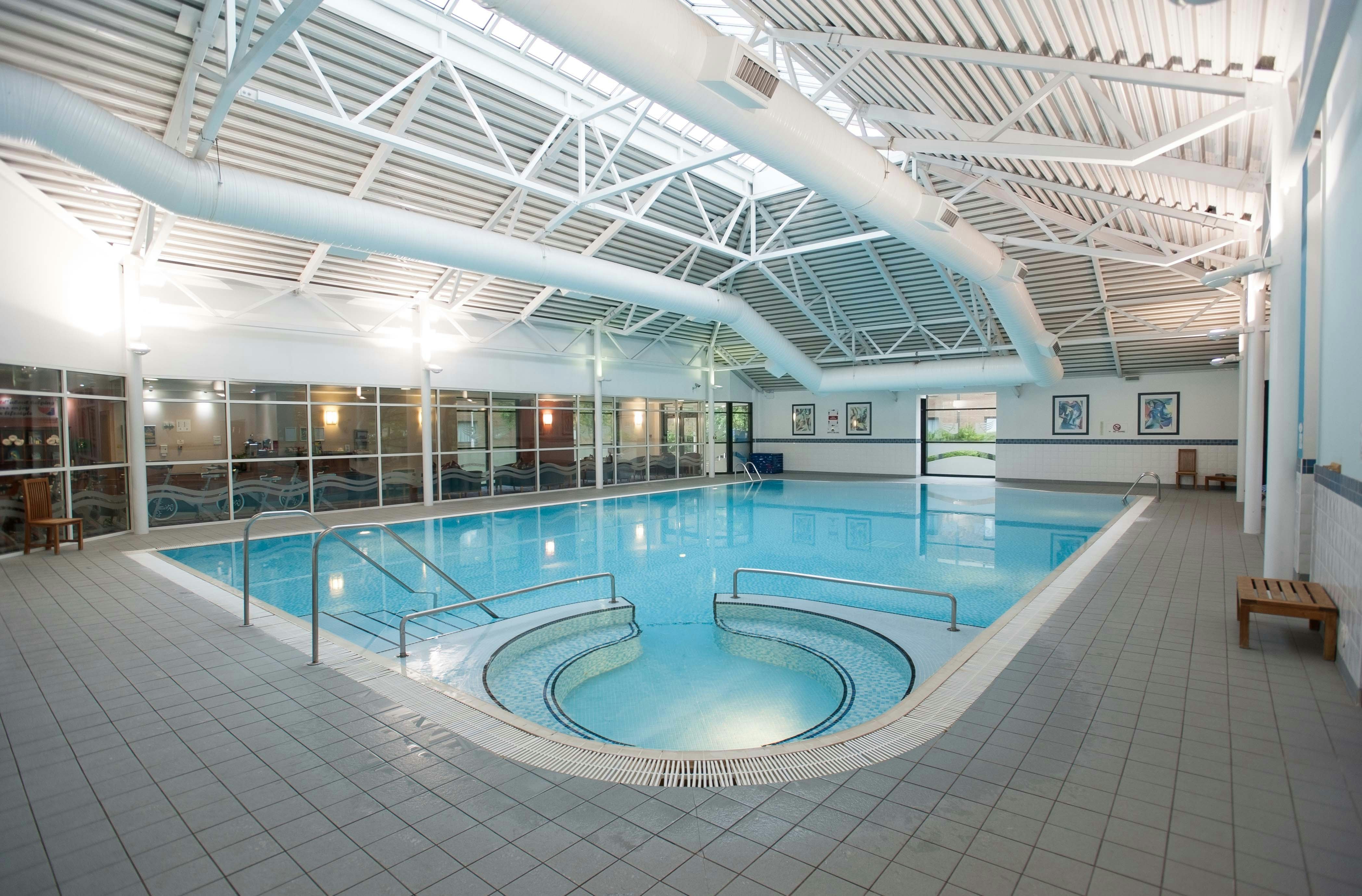Doubletree By Hilton Edinburgh Airport 44/84