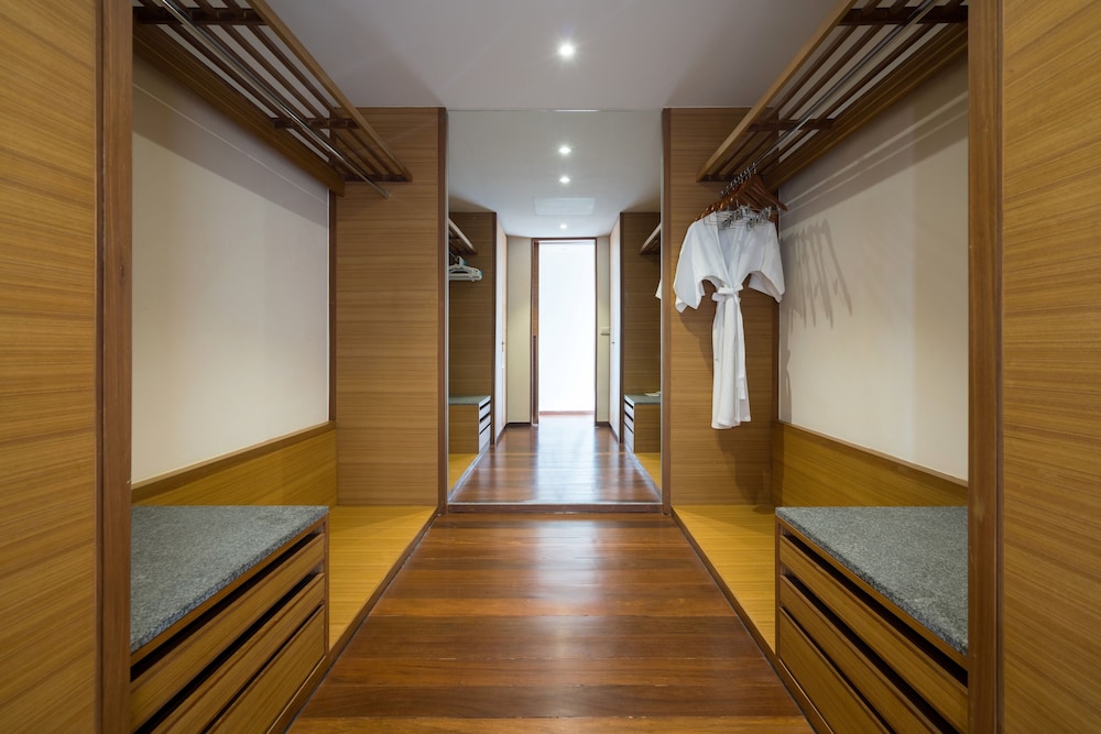 THE CHAVA RESORT 32/58