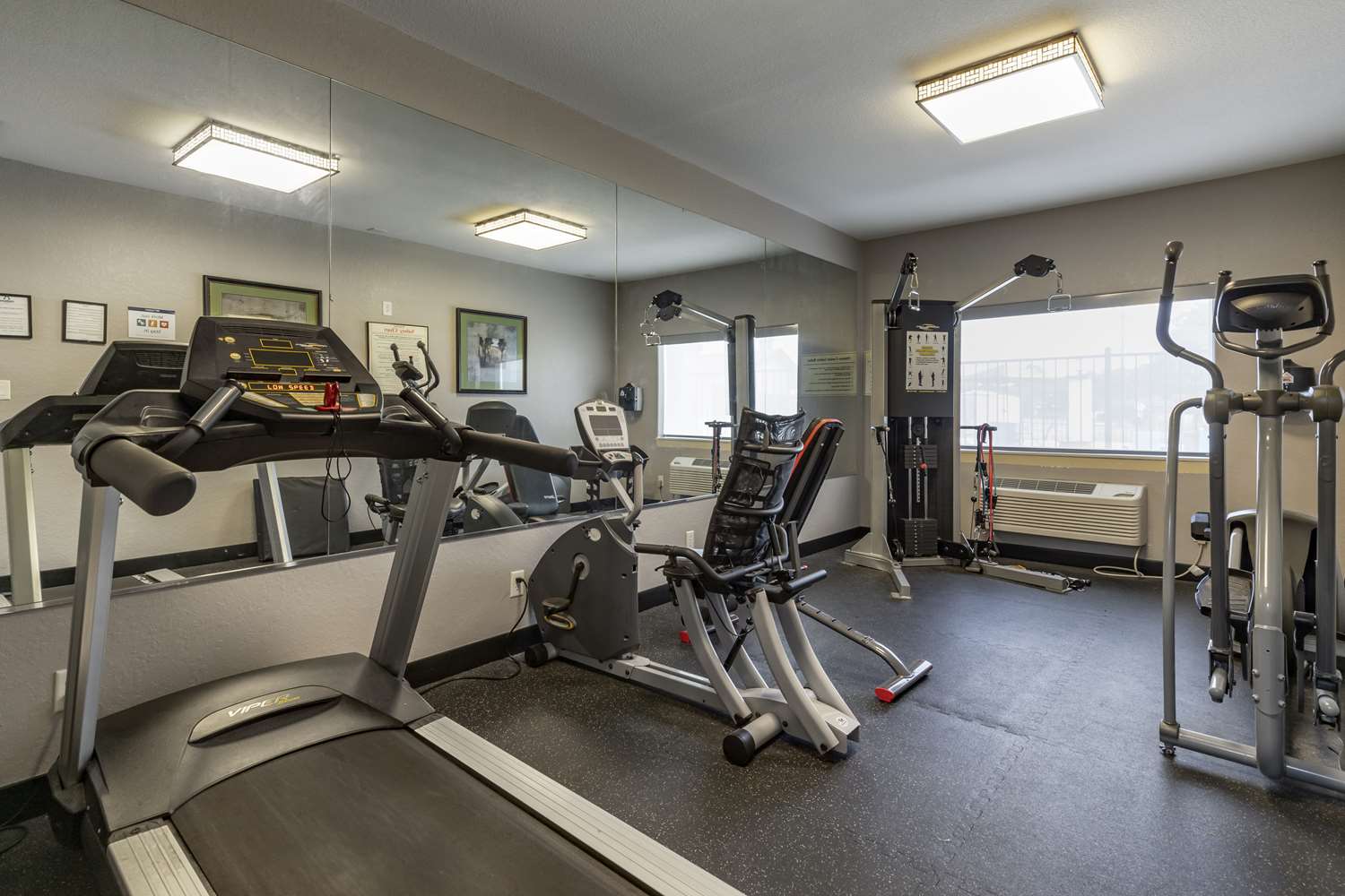 Best Western Plus Victoria Inn & Suites 10/26