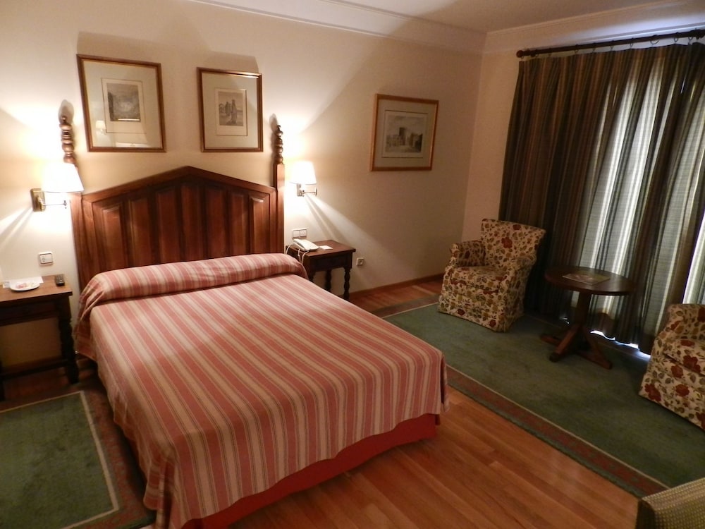 Parador De Vilalba 12/50